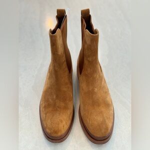 NEW💕Vince Cecyl suede leather Chelsea ankle bootie tan